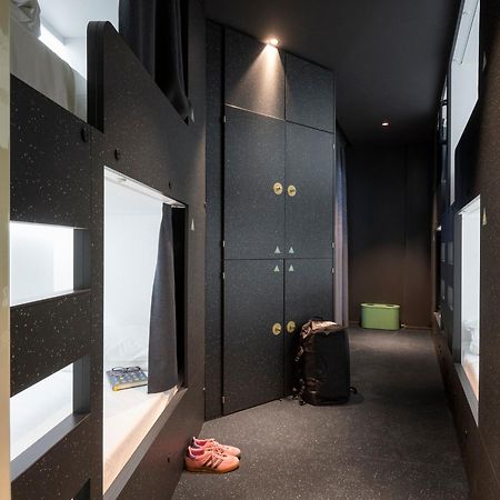Amistat City Hostel Barcelona Buitenkant foto